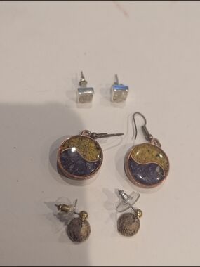 Source Unknown Gold-Tone Yellow & Purple Yin Yang Drop Earrings